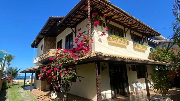 Casa em Condom�nio