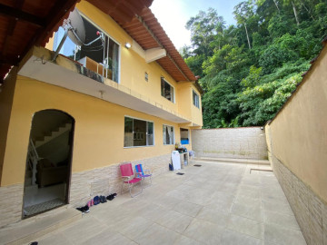 Casa Duplex - Venda - Cantagalo - Angra dos Reis - RJ