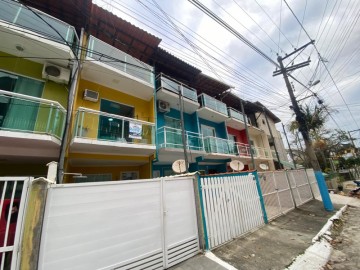 Casa Triplex - Venda - Conceição de Jacarei - Mangaratiba - RJ